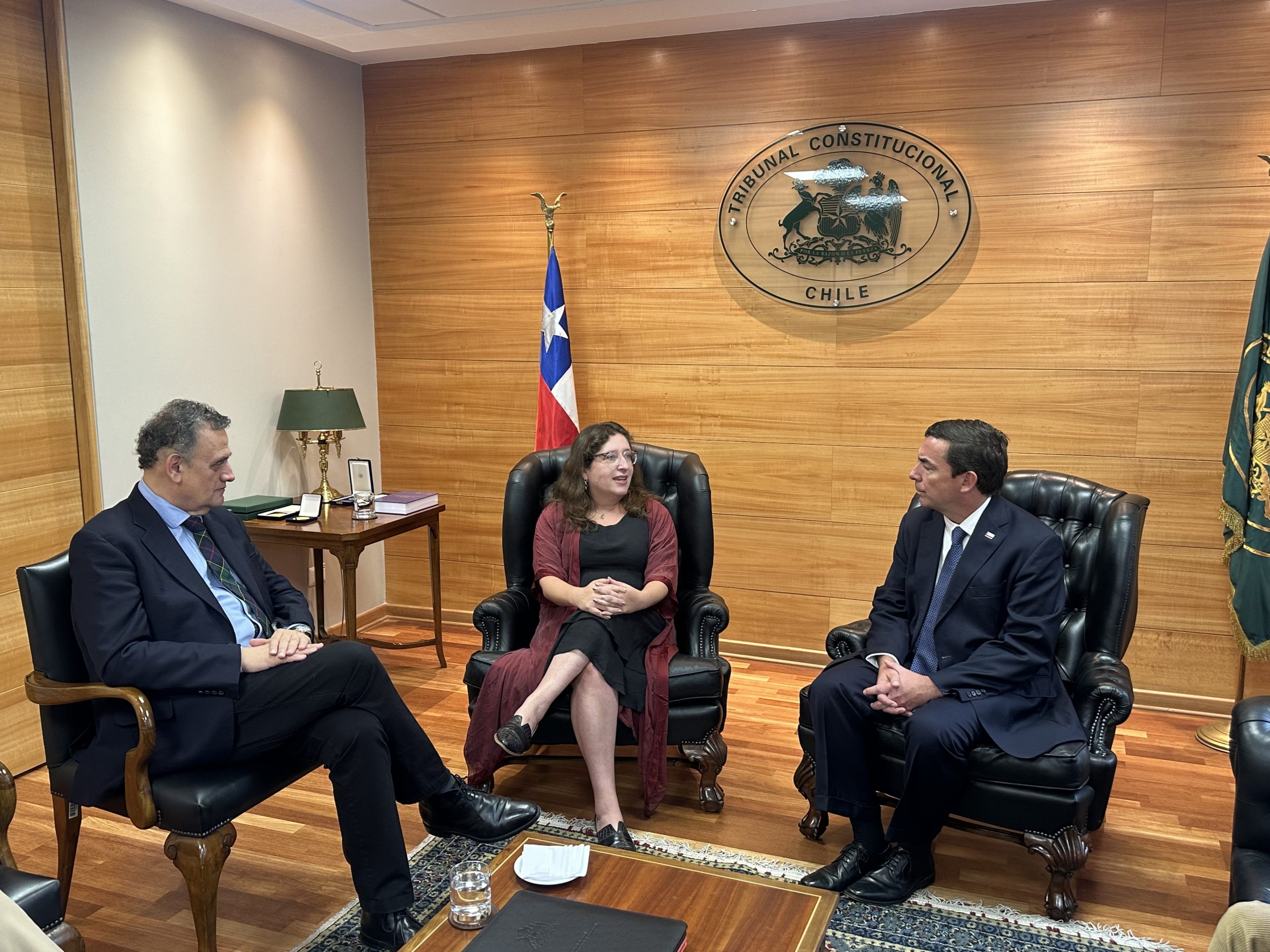pres-marzi-min-rabat-min-mery-sentados